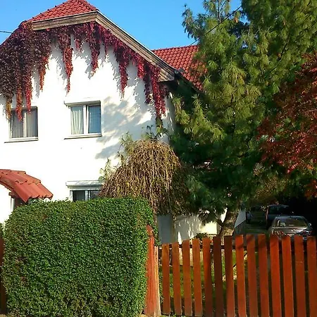 Viola Apartman