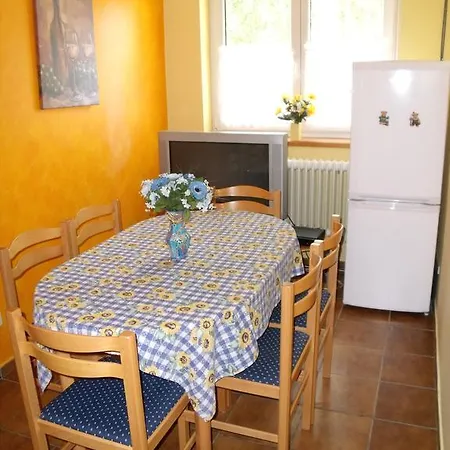 Apartamento Viola Kehidakustány