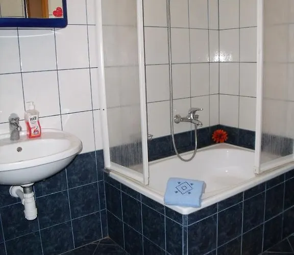 Viola Vendeghaz Appartement *