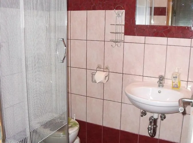 Viola Vendeghaz * Kehidakustány